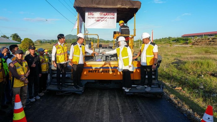 Gubernur Sulsel Andi Sudirman Sulaiman terus mendorong pembangunan jalan lewat MYP.