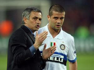 Video: Mourinho Memang Benar-benar Special One Buat Chivu