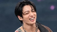 Viral Jungkook BTS Bikin Geger Pamer Sixpack di Konser Los Angeles