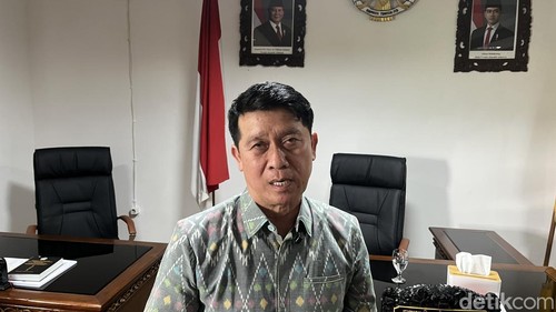Ketua Komisi IV DPRD Bali I Nyoman Suwirta di Kantor DPRD Bali, Selasa (9/8/2026).