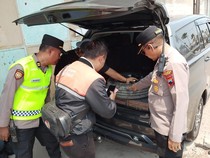 Polisi Buru Maling Sikat Duit Rp 208 Juta dalam Mobil di Kudus