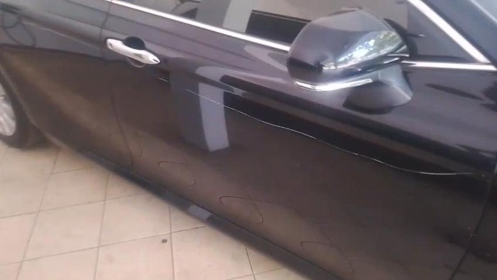 Mobil dinas bupati pekalongan yang diduga digores.