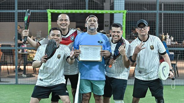 Ngedadak Padel