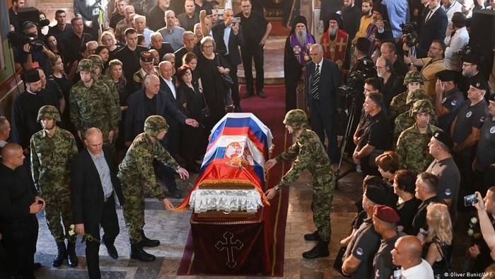 Pemakaman Mladic Jadi Ujian Politik Jelang Pemilu Serbia