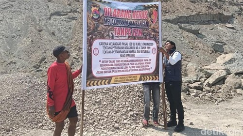 Polisi memasang larangan aktivitas galian C ilegal di Kabupaten Bima, NTB, Selasa (8/9/2026).