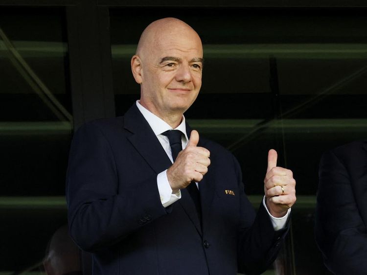 Pemilihan Presiden FIFA: Mencari Pesaing Gianni Infantino