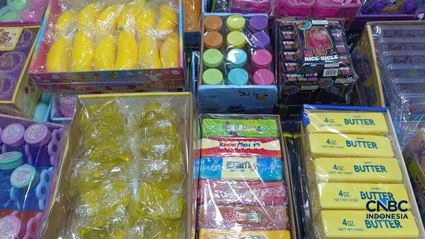 Pusat Grosir Asemka kini jadi 'Dapur' Bisnis Reseller, Jakarta, Selasa (8/9/2026). (CNBC Indonesia/Martyasari Rizky)