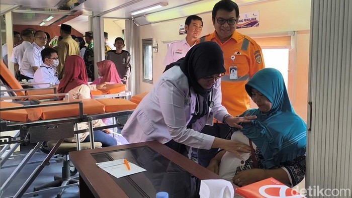 Rail Clinic di Gresik