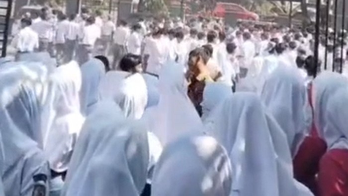 Ribuan Siswa SMA Pamanukan Demo gegara Wakasek Lecehkan Belasan Siswi