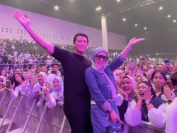 Gaya Mewah Syahrini Nonton Konser Kahitna, Aksesorinya Capai Rp 36 M Lebih