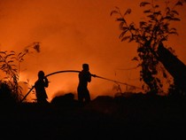 TPA Galuga Bogor Terbakar, Petugas Berjibaku Padamkan Api