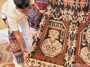 Kisah Motif Ratu Wilhelmina di Kain Sumba, Jejak Kolonial dalam Tradisi Tenun