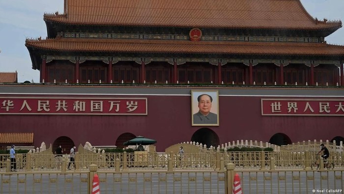 50 Tahun Berlalu, Jejak Mao Zedong Terus Bayangi China Modern