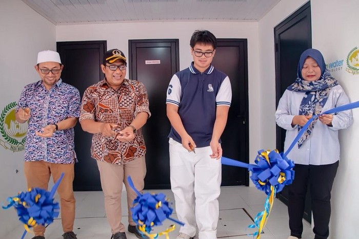 Aksi Pelajar RI Inisiasi Water Guardian, Hadirkan MCK bagi Warga Kemayoran