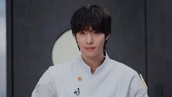 First Look Ahn Hyo Seop Jadi Chef di Drakor Final Table