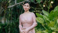 Sebelumnya, ada Ariel Tatum, yang kerap membalas netizen di Threads miliknya. Foto: Instagram @didietmaulana /@arieltatum