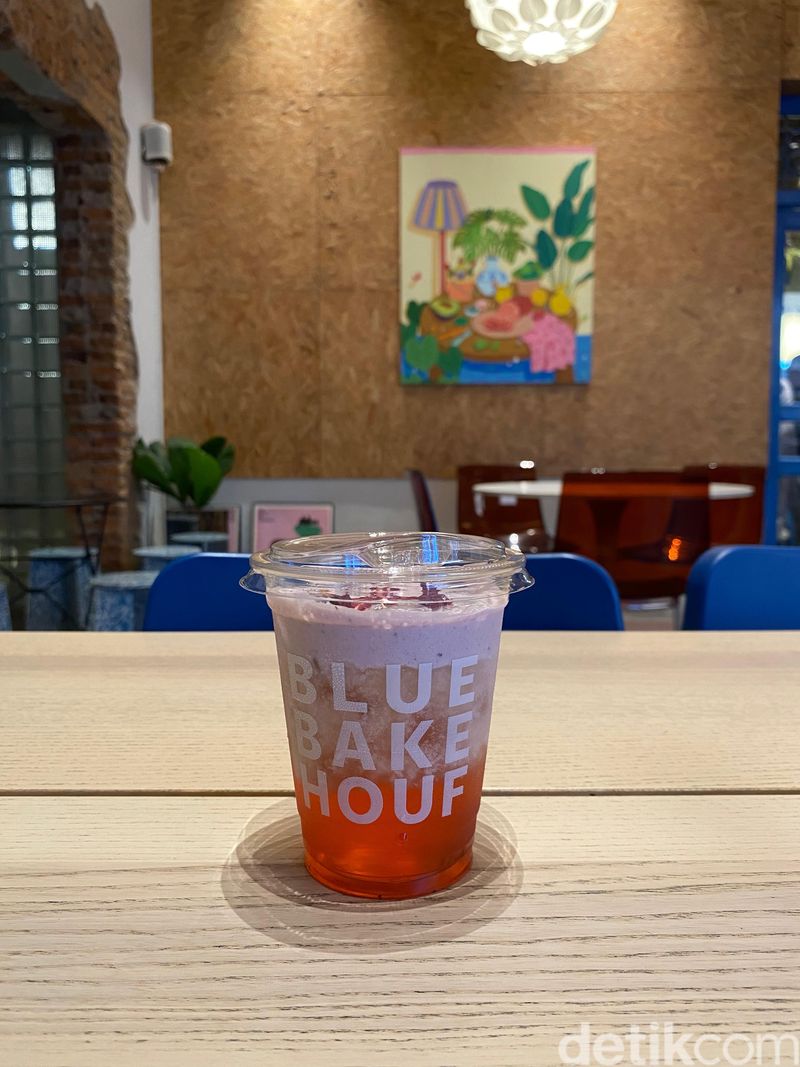 Blue Bake Houf (BBH) Blue Bake Houf