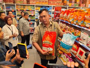 BULOG Gelontorkan Beras Premium ke Ritel Modern di Sejumlah Kota Besar