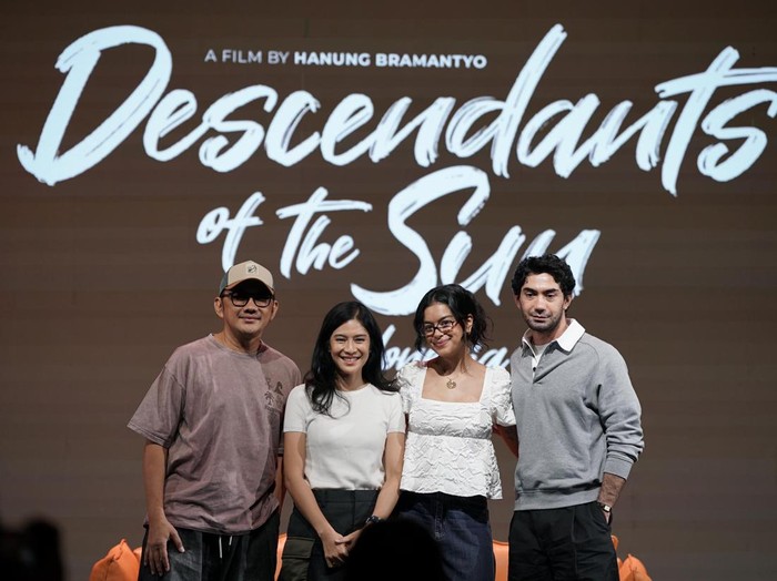 Sutradara dan pemain film Descendants of the Sun Indonesia.