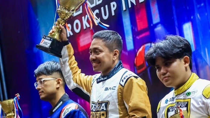 Kejuaraan Nasional Gokart 2026 yang berlangsung dalam enam putaran menghadirkan persaingan ketat hingga seri terakhir. Romy Tahrizi berhasil menjadi Juara Nasional Shifter 150 tahun 2026 bersama Dewa United Motorsport setelah melalui perjuangan sepan