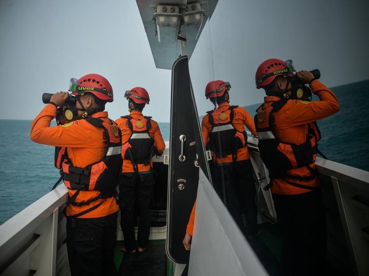 Hari Kedua, Tim SAR Perluas Pencarian Jurnalis dan Awak Kapal di Selat Sunda