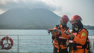 Gunung Anak Krakatau Erupsi Lagi Pagi Ini