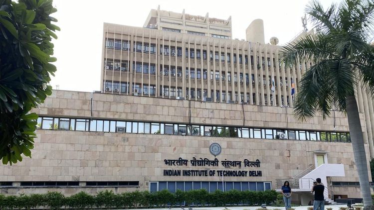 Melihat Gedung Estetik Kampus Terbaik di India, IIT New Delhi