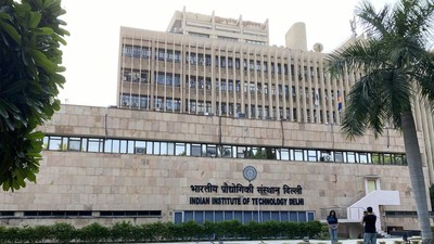 Melihat Gedung Estetik Kampus Terbaik di India, IIT New Delhi
