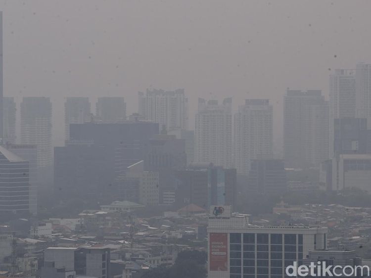 Jakarta Diselimuti Polusi, Kualitas Udara Masuk 10 Besar Terburuk