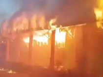 Video: Gedung SMPN 3 Tomilito di Gorontalo Utara Terbakar