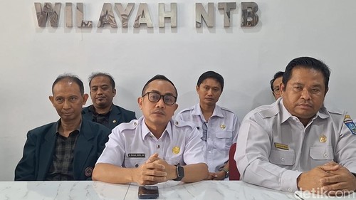 Ketua IDI Kota Mataram, Emirald Isfihan saat konferensi pers di Mataram, Rabu (9/9/2026).