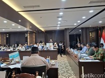 Komisi B DPRD DKI Usul Pelajar Jadi Penerima Kartu Gratis Transjakarta