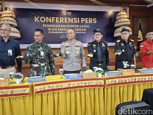 Aksi Konyol WN China Selundupkan 10,4 Kg Emas dengan Dililit ke Tubuh