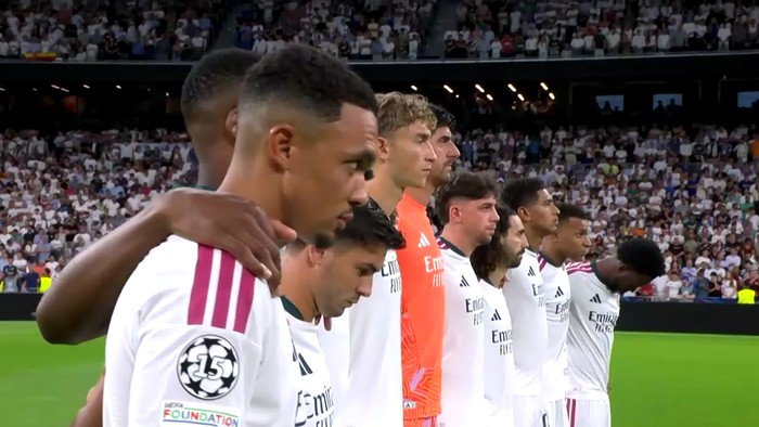 Video: Pertandingan Liga Champions Beri Penghormatan ke Korban Banjir Nepal