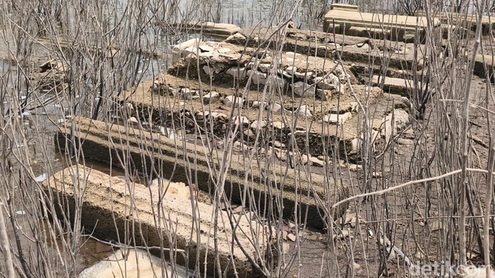 Penampakan makam kuno di dasar Waduk Gajah Mungkur Wonogiri, Rabu (9/9/2026).