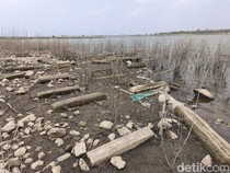 Air Waduk Gajah Mungkur Wonogiri Surut, Puluhan Makam Kuno Bermunculan