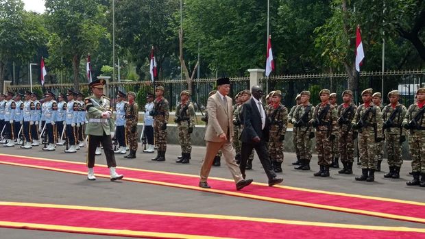 Menhan RI Sjafrie Sjamsoeddin menerima kunjungan dari Menhan Sudan, H.E.Lt Gen Hassan Daoud Kabroun Kayan