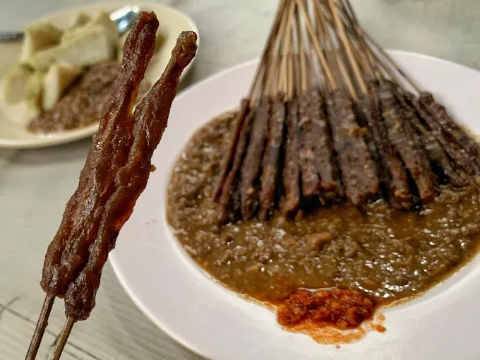 5 Makanan Tradisional yang Namanya Menipu, Sate Lalat hingga Bubur Sumsum