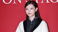 Haerin NewJeans Comeback ke Acara DIOR, Visual Mirip Kucing Bikin Meleleh