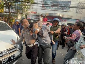 Fakta-fakta Sopir Alphard di Surabaya Tabrak 10 Motor-3 Mobil gegara Obat