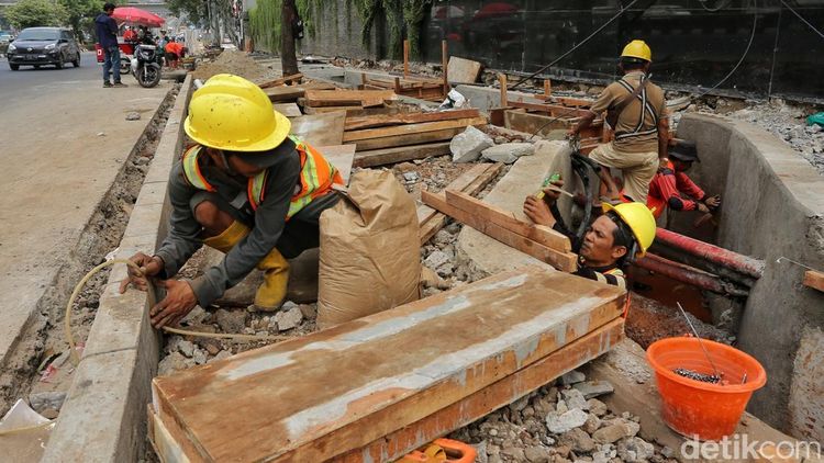 Trotoar Gatot Subroto Dipercantik, Revitalisasi Ditargetkan Rampung November