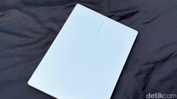 Advan meluncurkan laptop terbarunya ini dengan dua prosesor berbeda, yakni Intel Core 3 304 dan Intel Core 5 320. Foto: Panji Saputro/detikINET