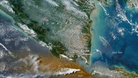 Potret Mencekam Erupsi Anak Krakatau yang Terekam Satelit NASA