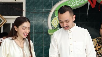 7 Gaya Serasi Angel Karamoy di Ultah Gusti Ega, Tampil Anggun Berkaftan