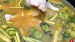 Ayam Penyet Cabe Ijo Go International, Jadi Street Food Populer Bangkok