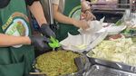 Ayam Penyet Cabe Ijo Go International, Jadi Street Food Populer Bangkok