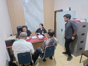 Bareskrim Limpahkan Tersangka Kasus Gelondongan Kayu Saat Banjir Sumut ke Jaksa