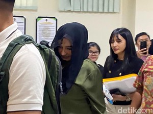 Tradisi Setor THR Terungkap di Sidang Fadia Arafiq