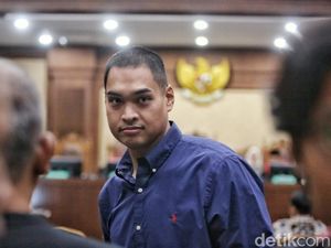 Video: Ekspresi Dito Ariotedjo Usai Jadi Saksi di Sidang Kasus Kuota Haji