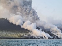 Foto Terakhir Pemandu Wisata Sebelum Hilang Bareng 5 Jurnalis di Anak Krakatau